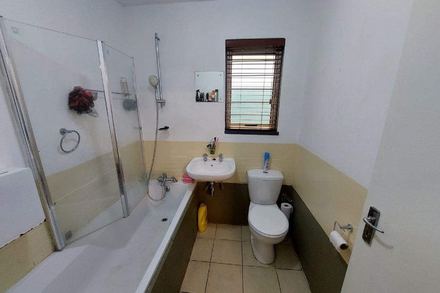 2 Bedroom Property for Sale in Woodlands Western Cape
